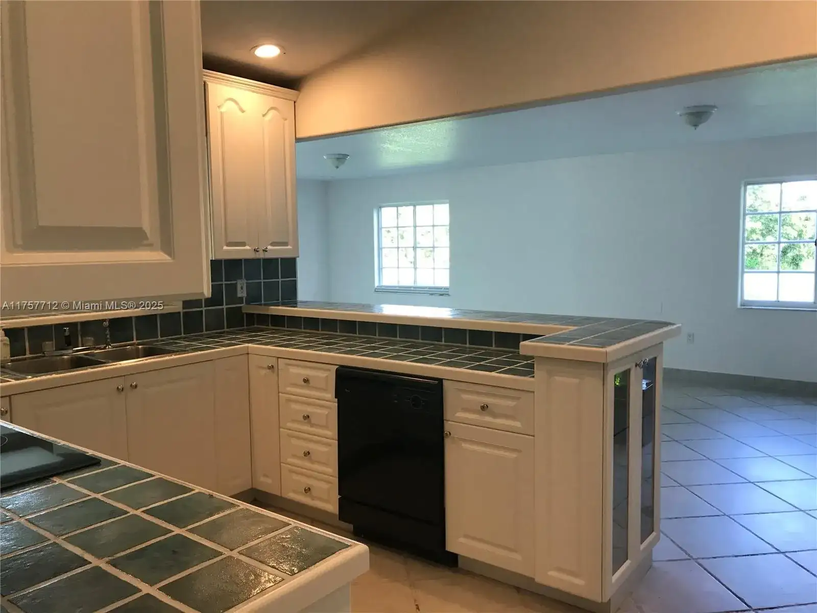 22171 SW 274th St, Homestead FL 33031 photo 3