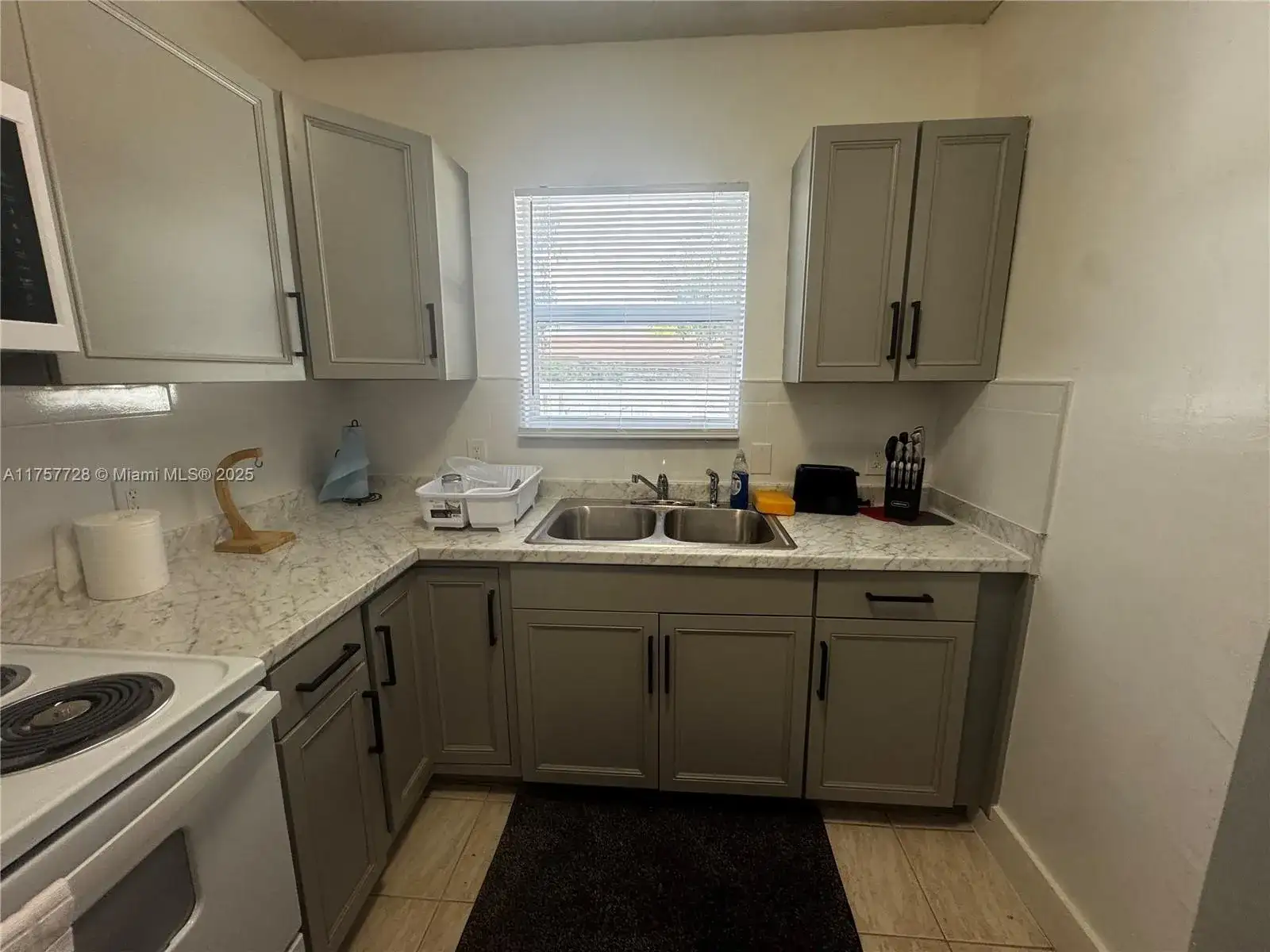 1283 NW 45th St, Miami FL 33142 photo 5