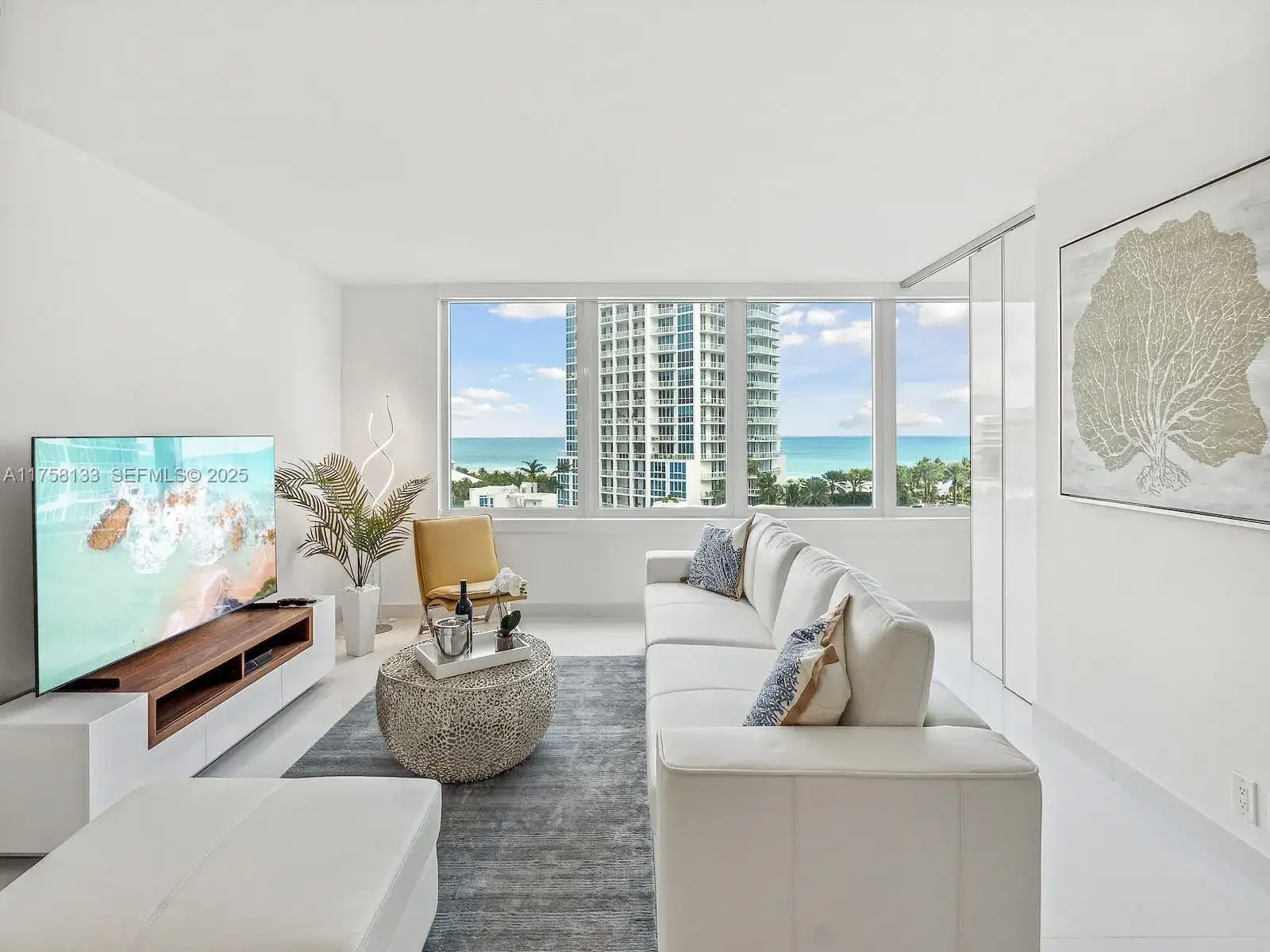 400 S Pointe Dr # 906, Miami Beach FL 33139 photo 2