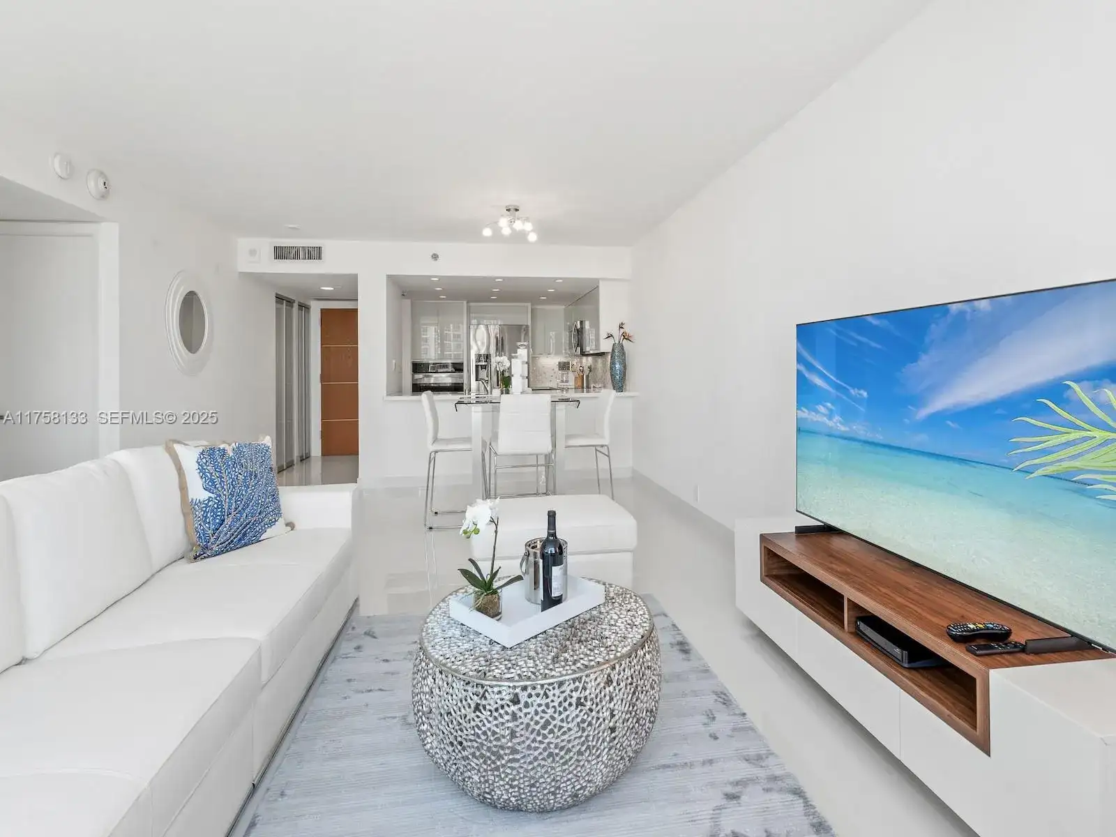 400 S Pointe Dr # 906, Miami Beach FL 33139 photo 5