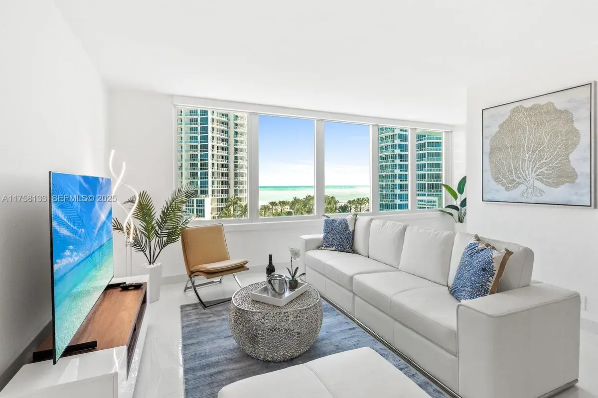 400 S Pointe Dr # 906, Miami Beach FL 33139