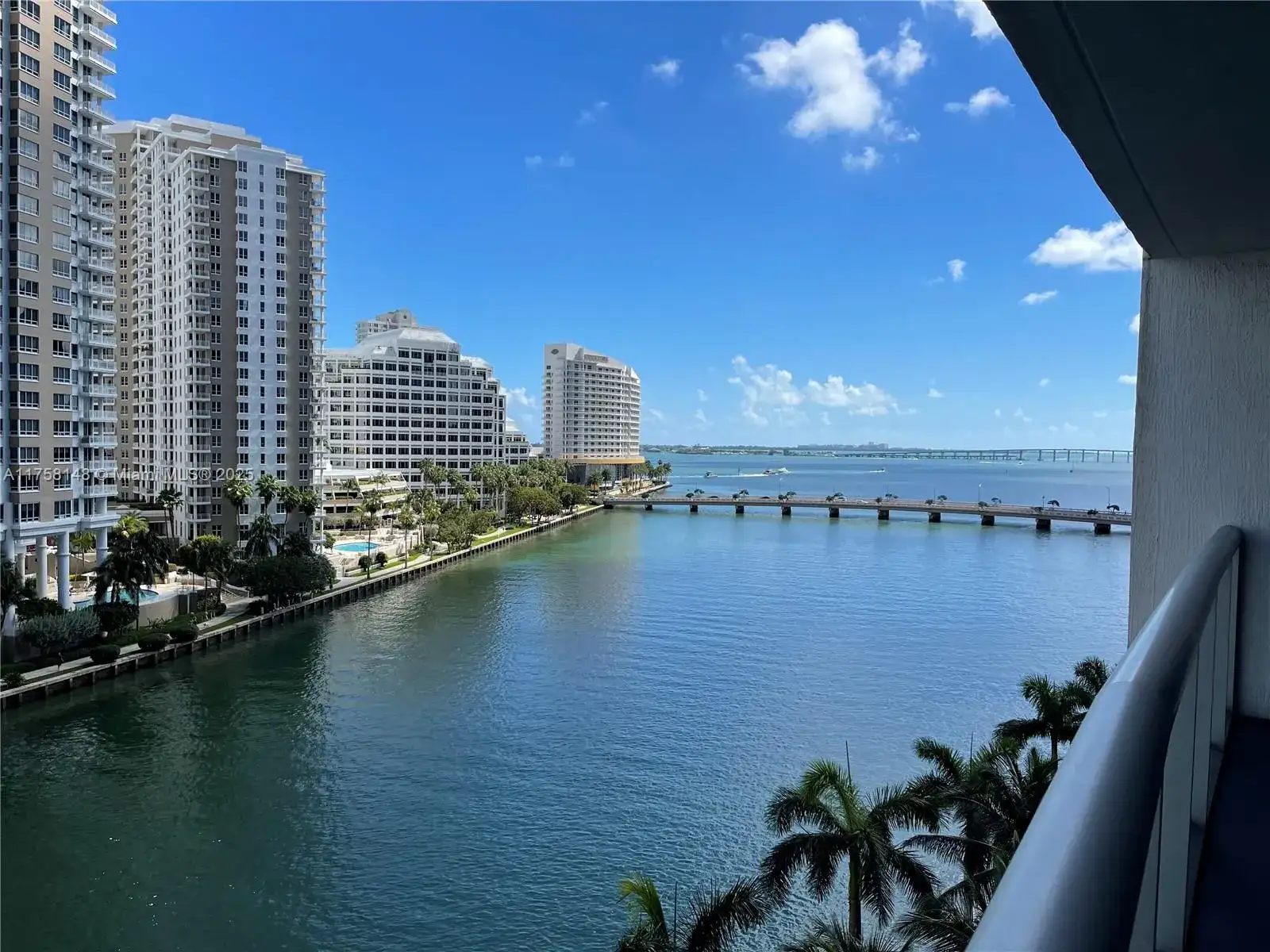 465 Brickell Ave # 819, Miami FL 33131 photo 3