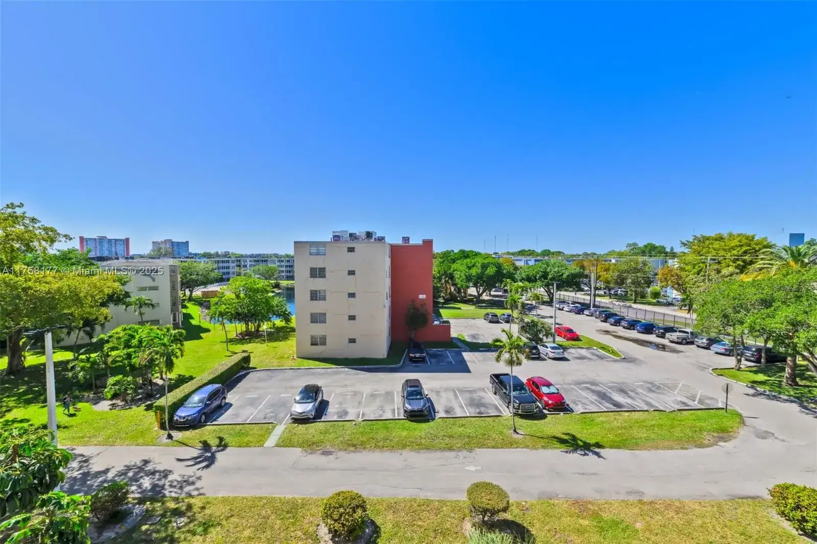 1770 NE 191st St # 1, Miami FL 33179 photo 5