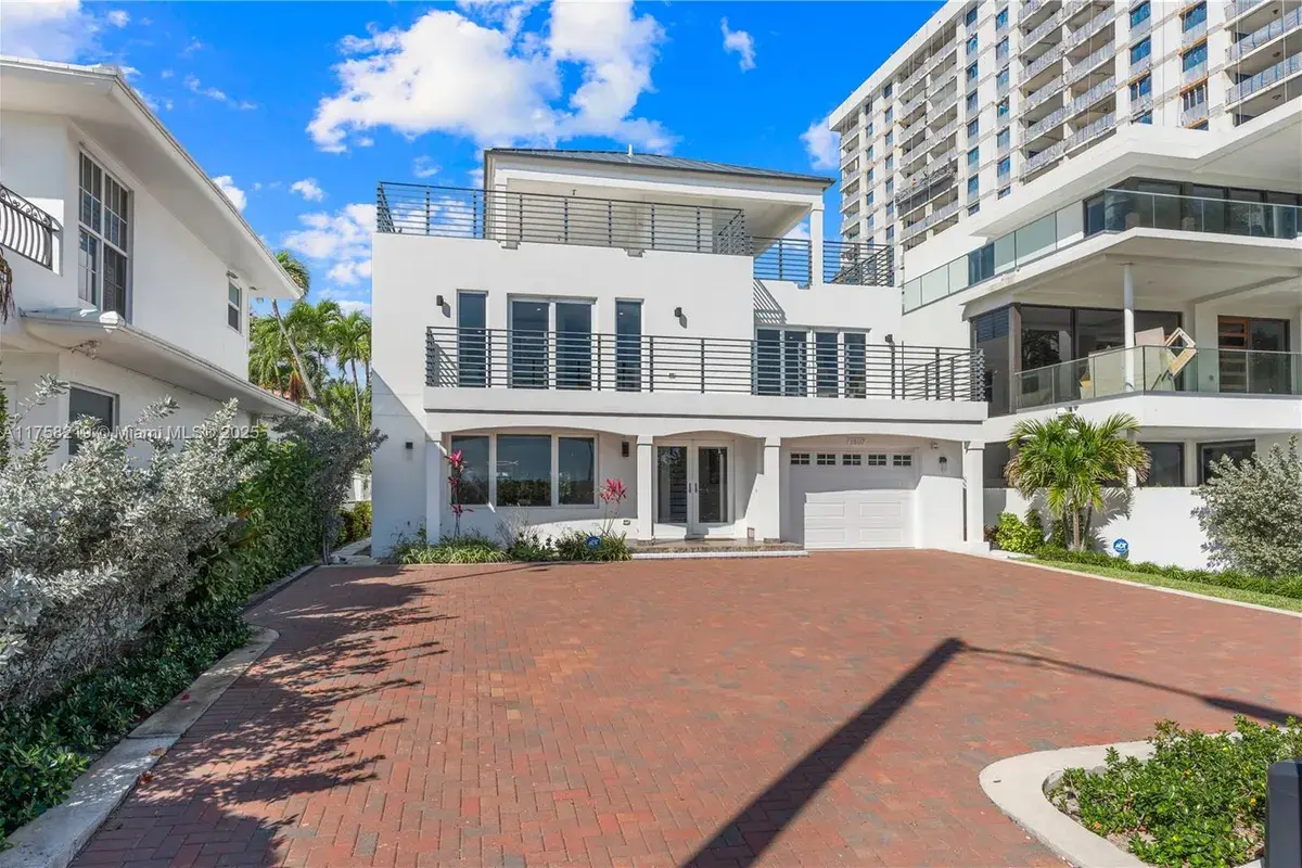 1807 N Fort Lauderdale Beach Blvd, Fort Lauderdale FL 33305