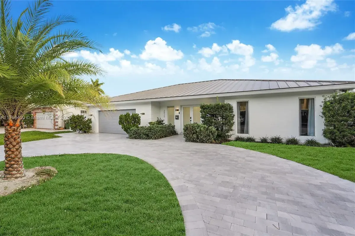 2820 NE 60th St, Fort Lauderdale FL 33308