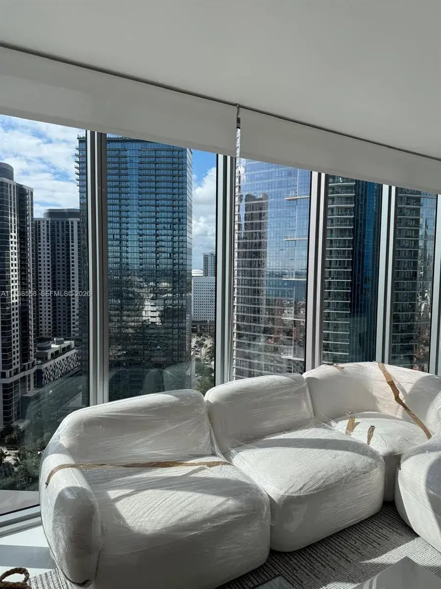 888 Biscayne Blvd # 4701, Miami FL 33132