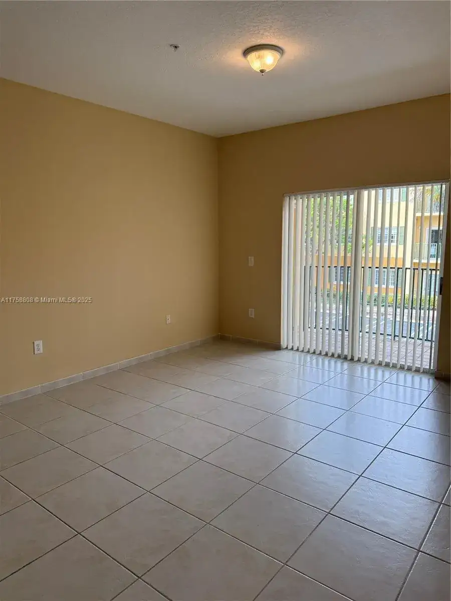 7270 NW 114th Ave # 9, Doral FL 33178 photo 4