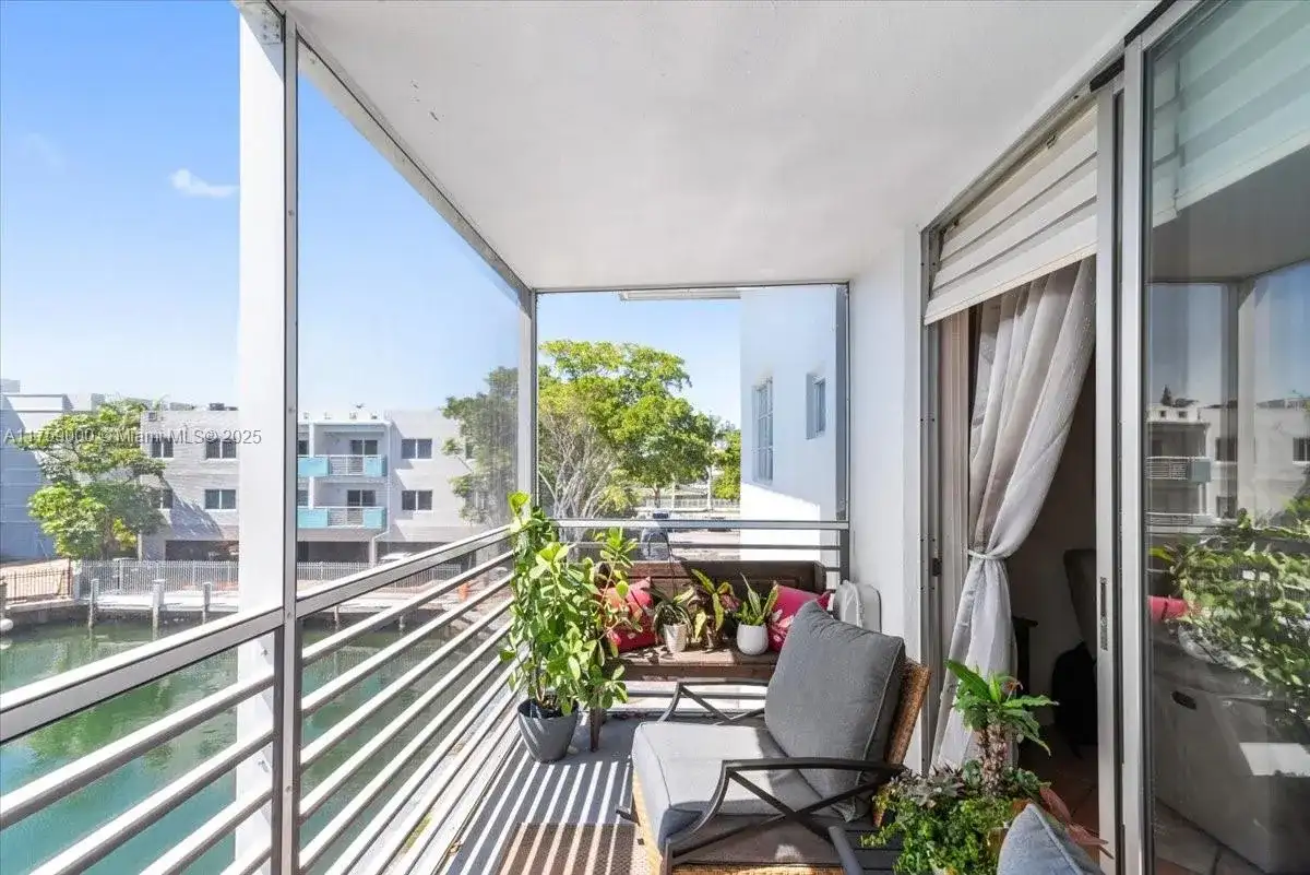 3550 NE 169th St # 300, North Miami Beach FL 33160 photo 3