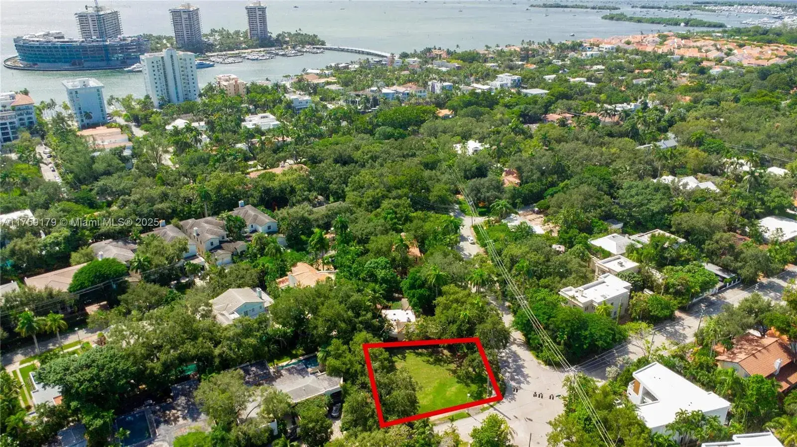 1698 Tigertail Ave, Miami FL 33133 photo 4