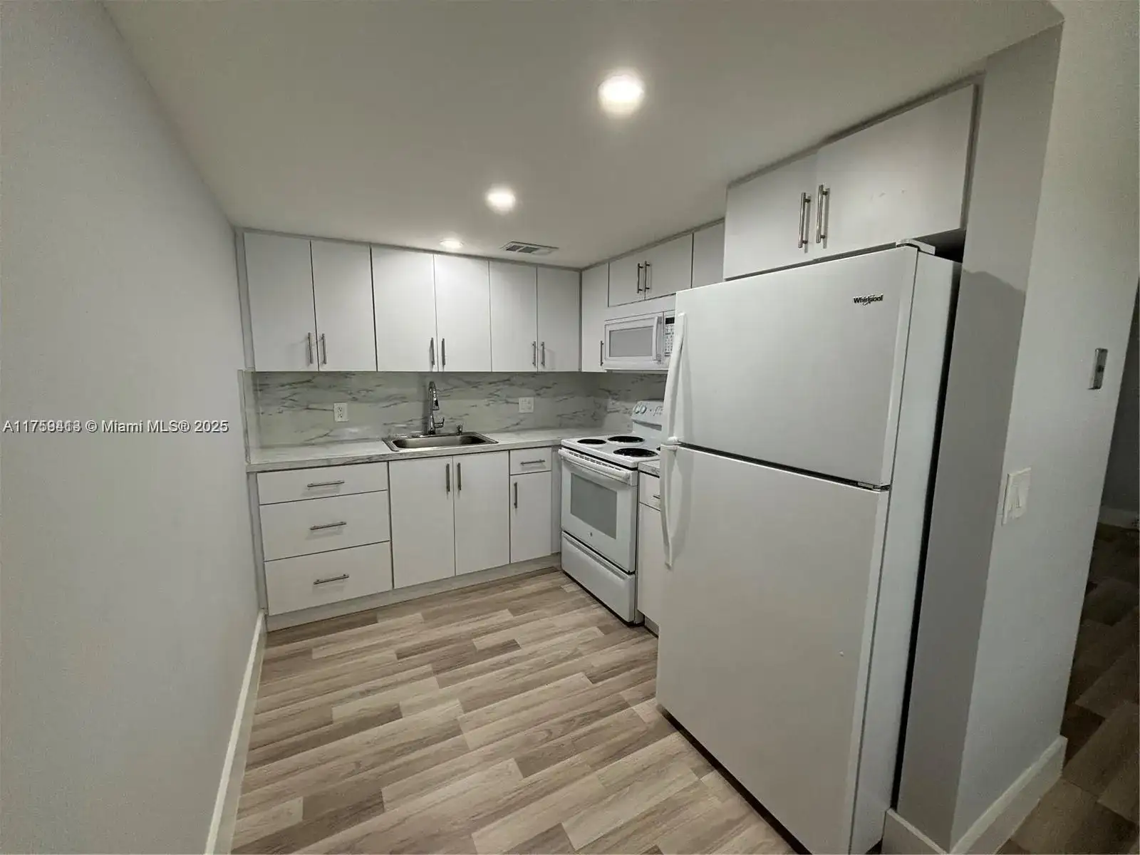 251 SW 132nd Way # 314H, Pembroke Pines FL 33027 photo 3