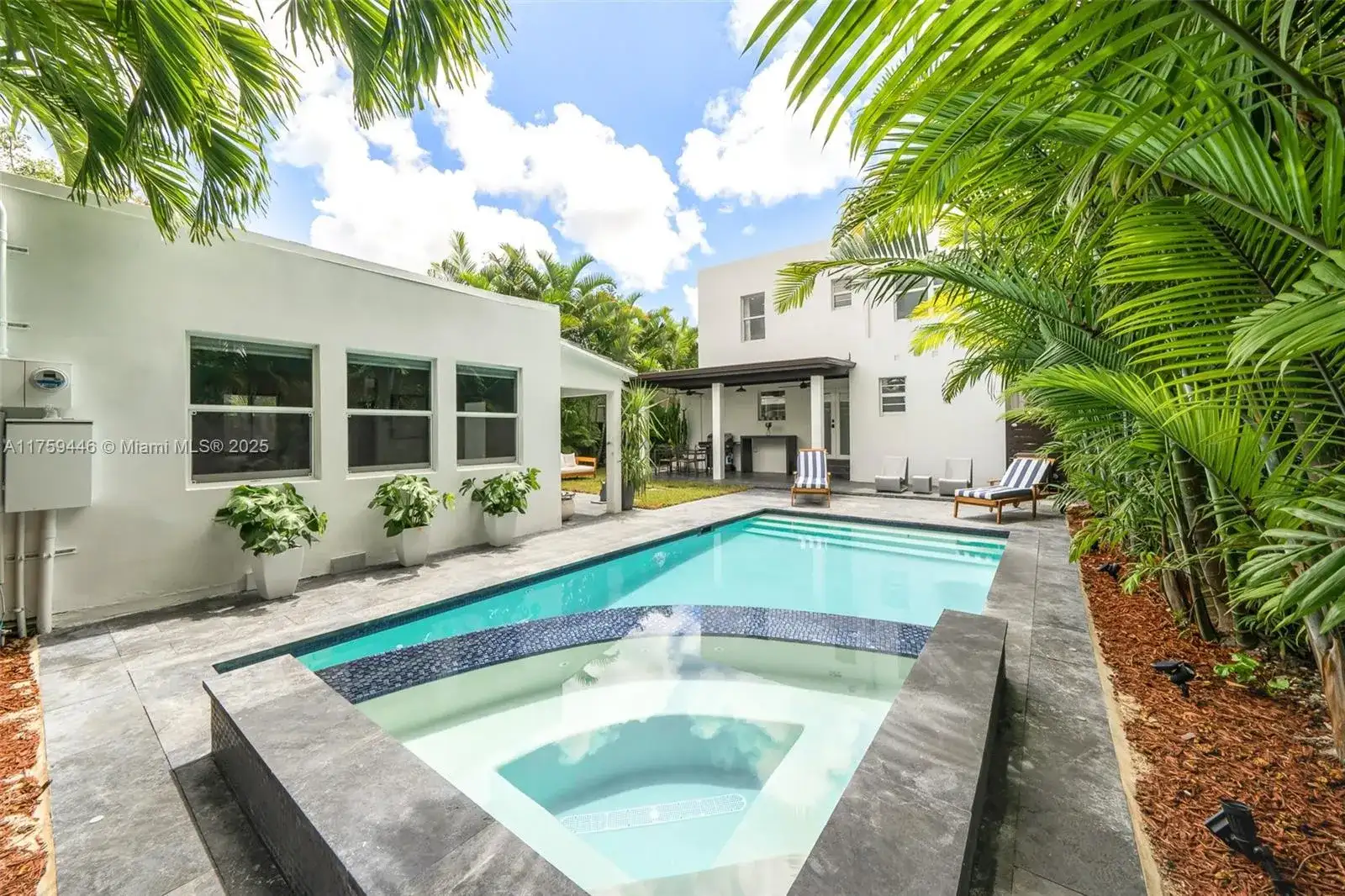 1745 SW 10th St, Miami FL 33135 photo 4