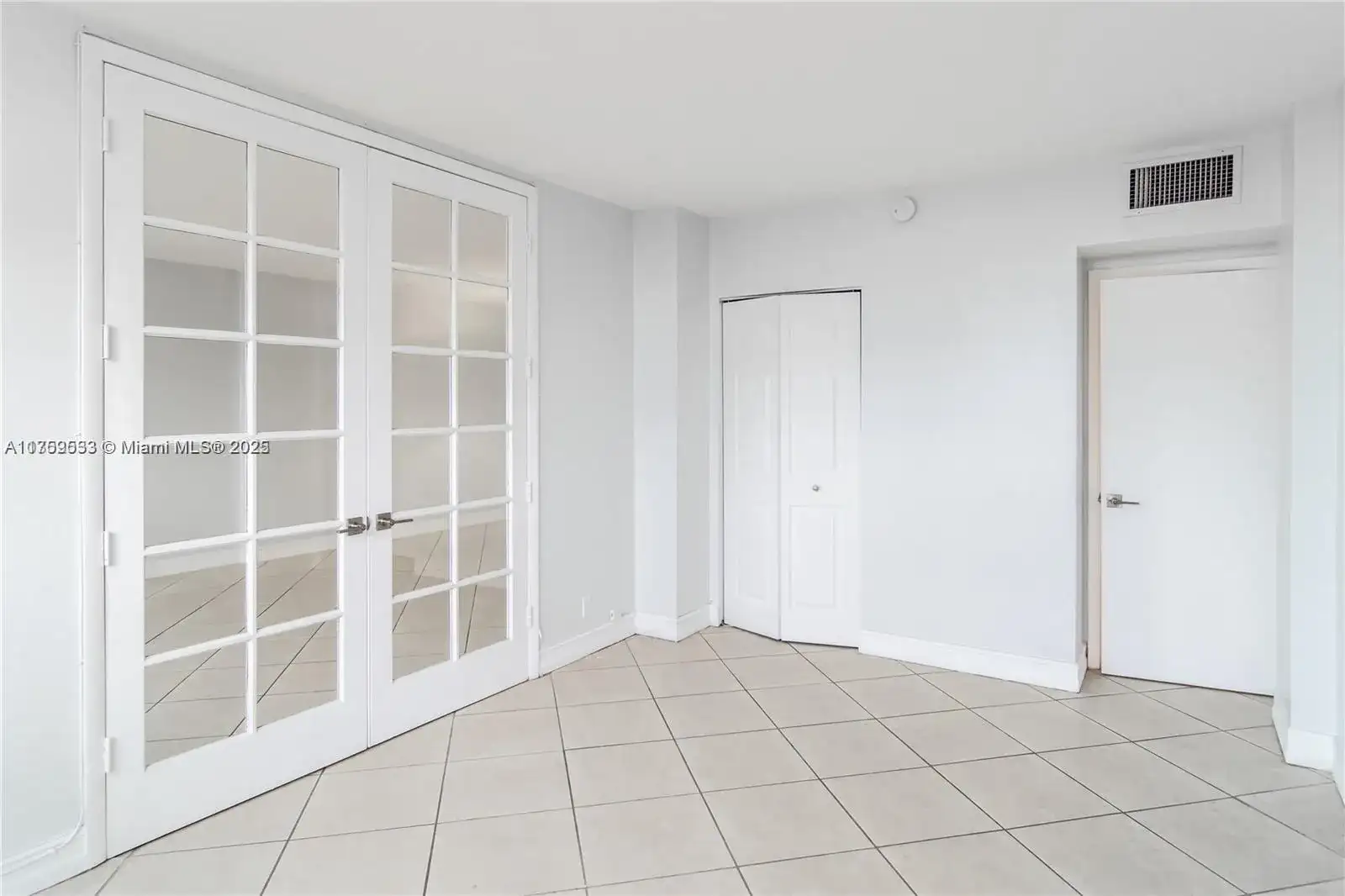 1455 N Treasure Dr # A, North Bay Village FL 33141 photo 3