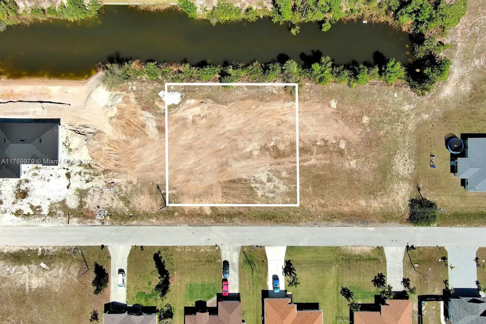 1611 NW 2nd St, Cape Coral FL 33993 photo 4