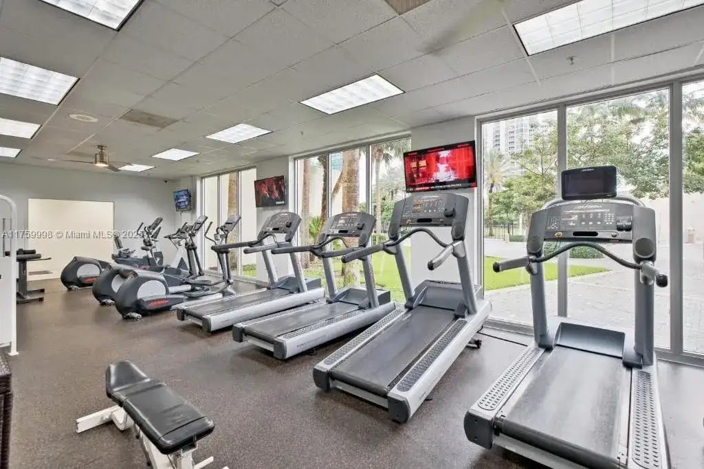 19370 Collins Ave # 614, Sunny Isles Beach FL 33160 photo 2