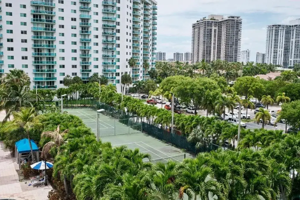 19370 Collins Ave # 614, Sunny Isles Beach FL 33160 photo 4