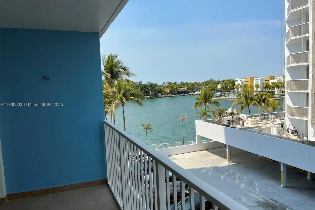 5838 Collins Ave # 3D, Miami Beach FL 33140