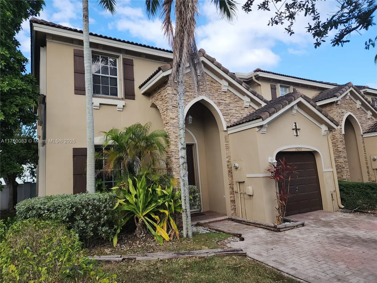 15253 SW 8th Way, Miami FL 33194