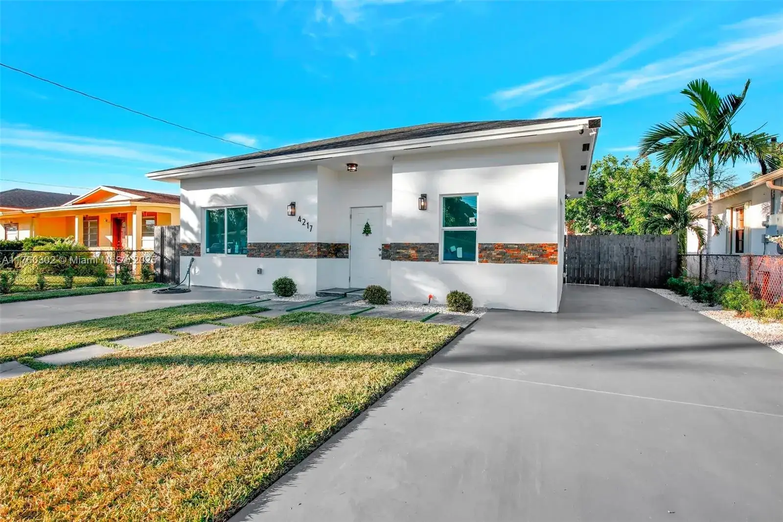 4217 SW 18th st, West Park FL 33023 photo 2