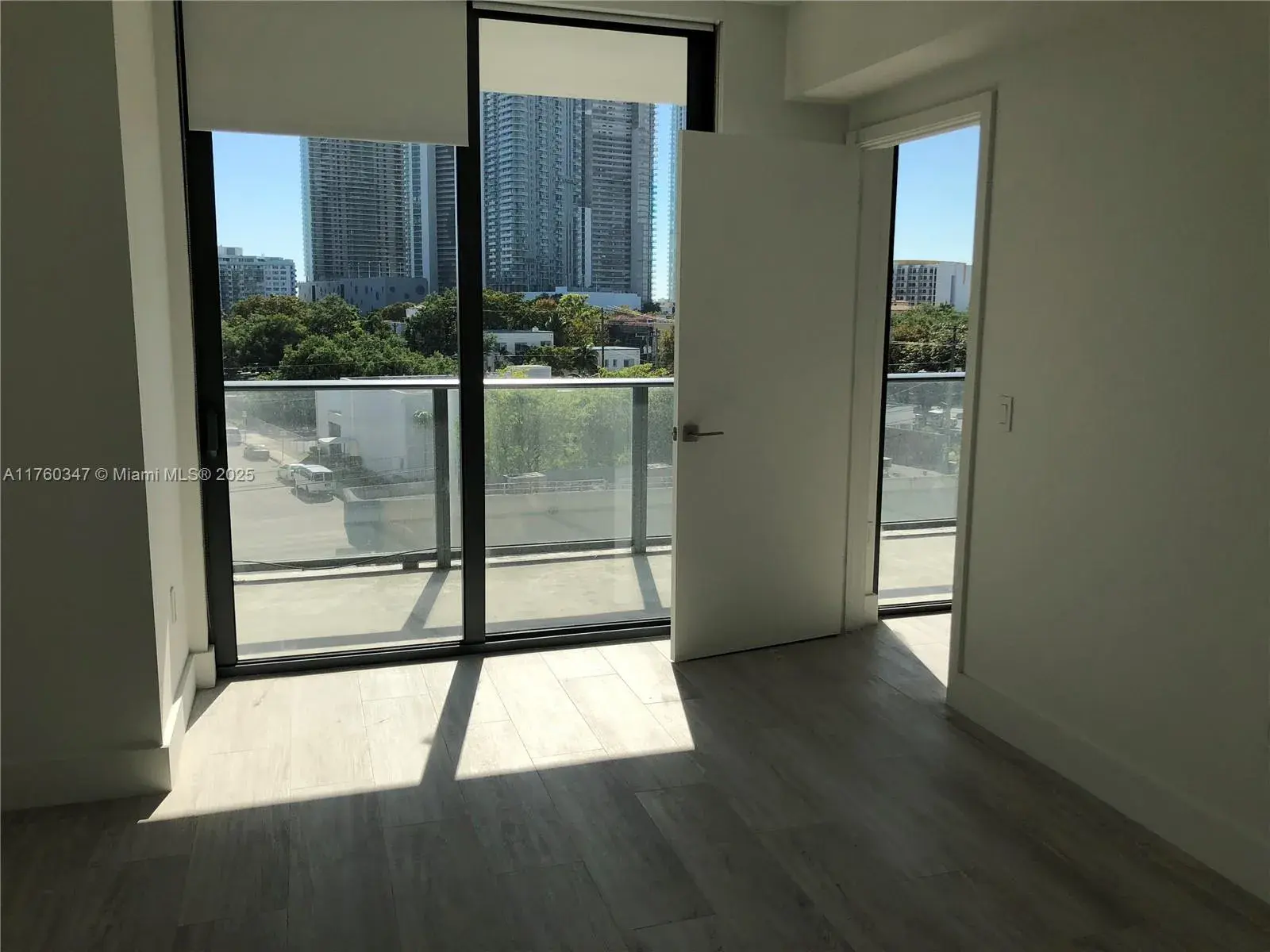 121 NE 34th St # L406, Miami FL 33137