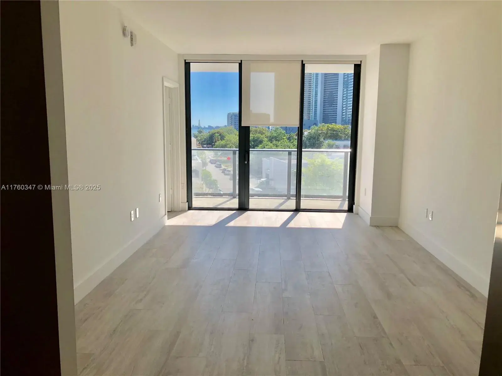 121 NE 34th St # L406, Miami FL 33137