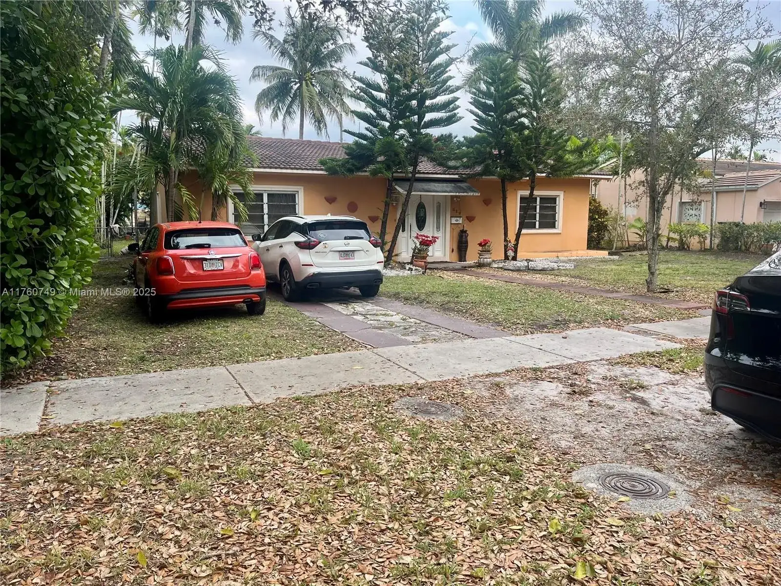 329 Minola Dr, Miami Springs FL 33166 photo 2