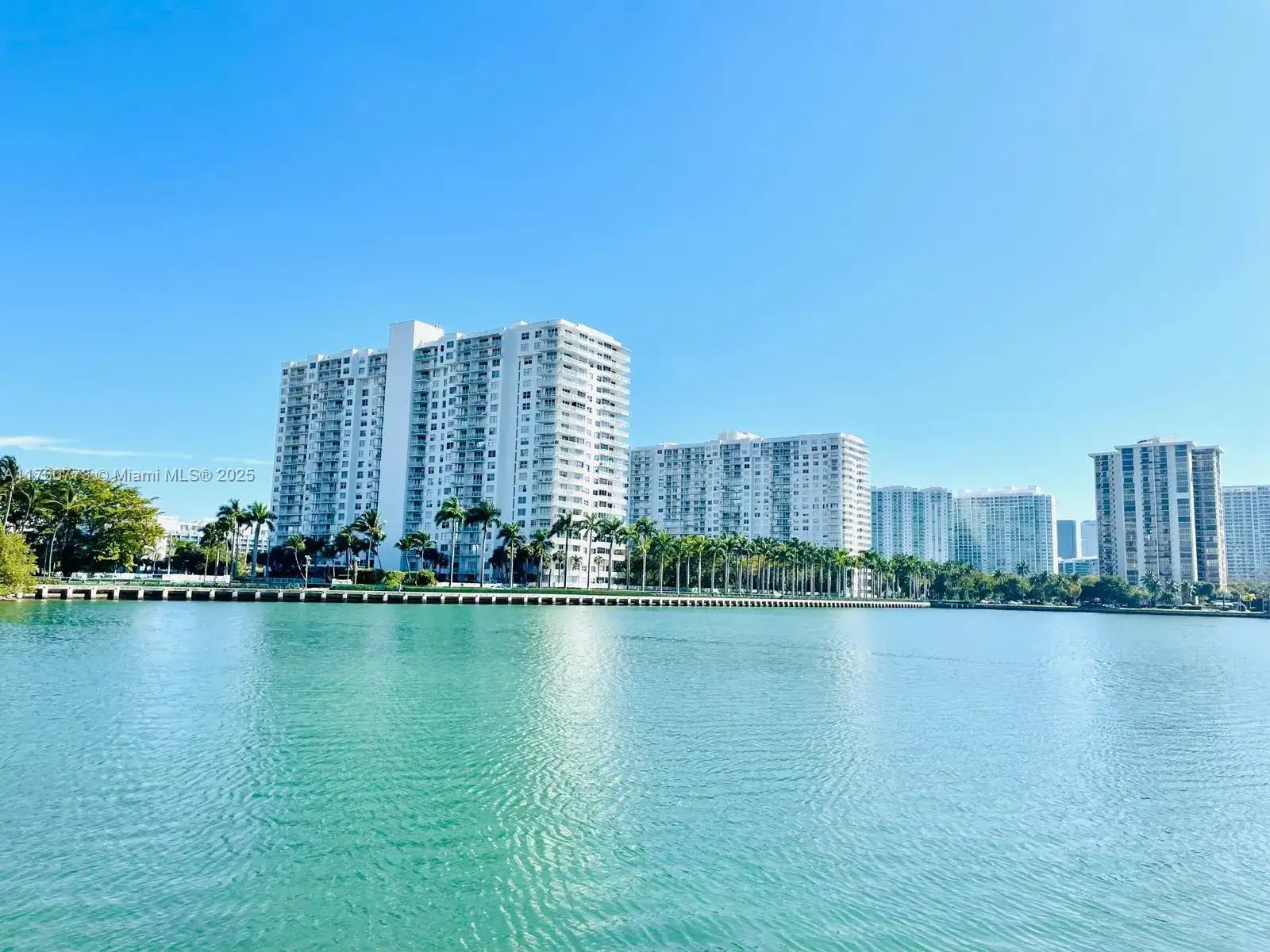 2780 NE 183rd St # 1802, Aventura FL 33160 photo 2