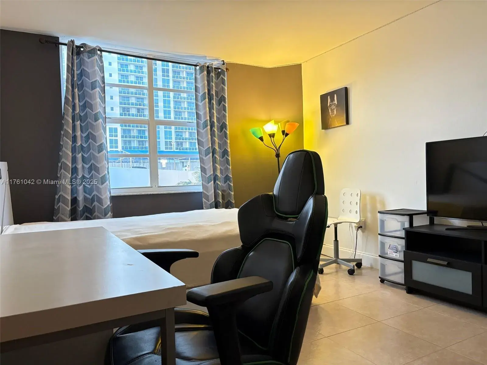 1965 S Ocean Dr # 2F, Hallandale Beach FL 33009