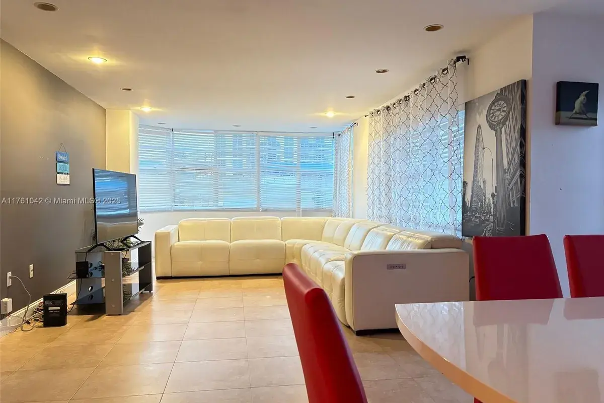 1965 S Ocean Dr # 2F, Hallandale Beach FL 33009