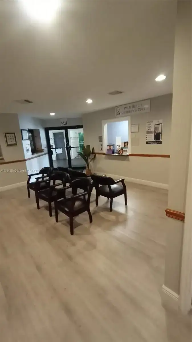 701 Northlake Blvd # 201, North Palm Beach FL 33408 photo 4