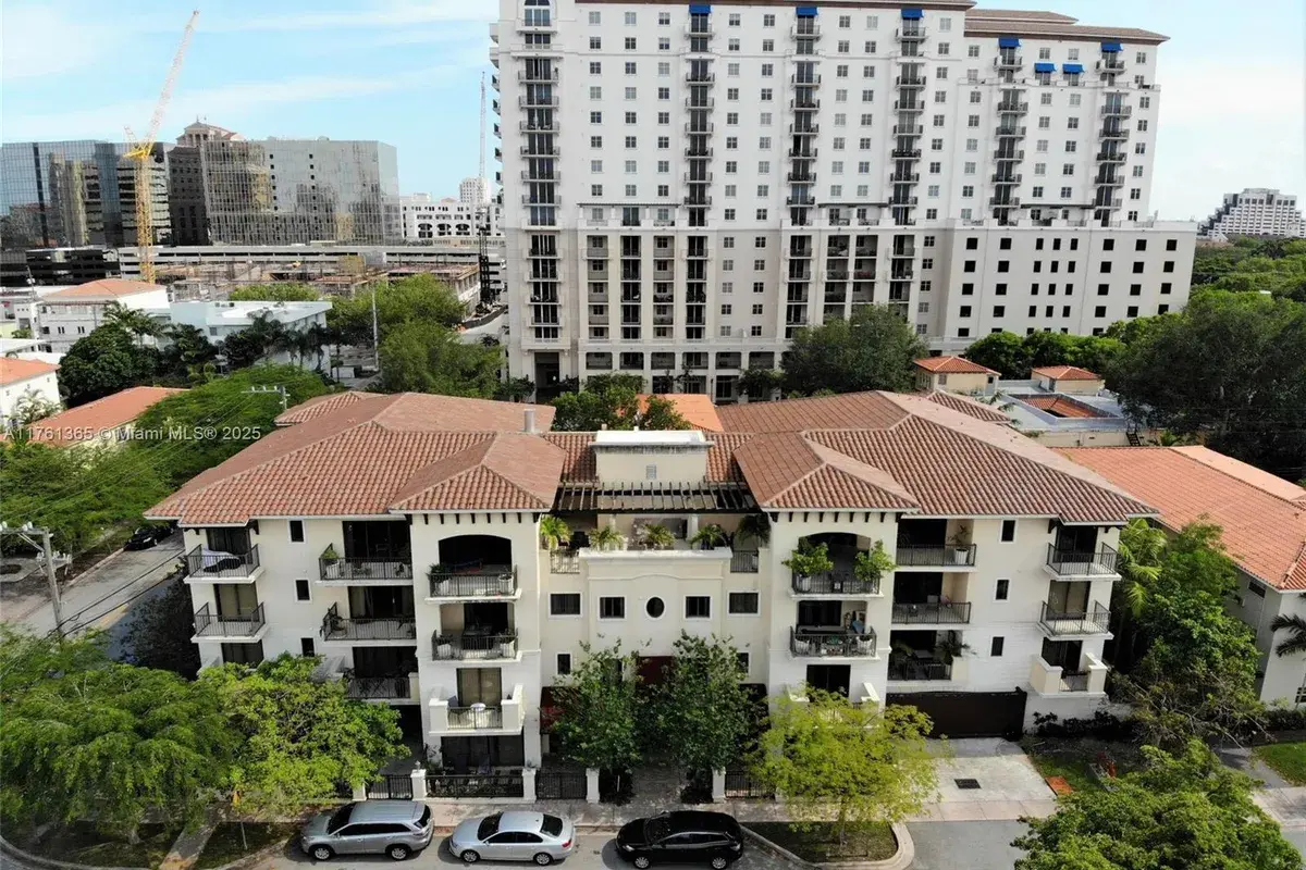 300 Majorca Ave, Coral Gables FL 33134