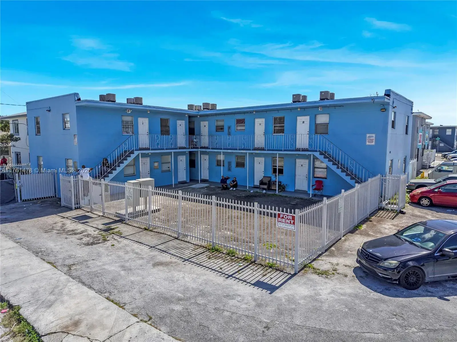 1190 NW 67th St, Miami FL 33150