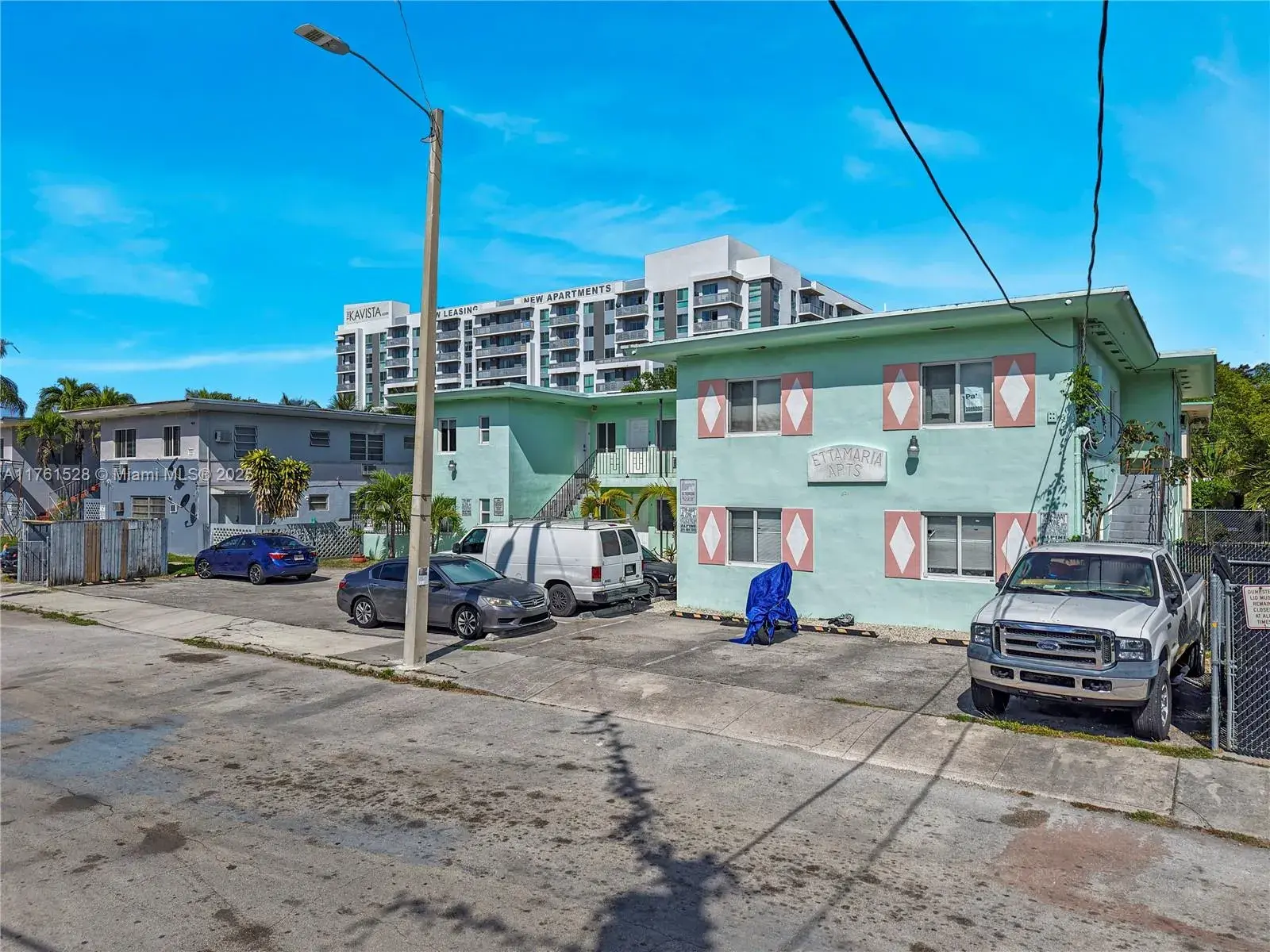 521 NE 82nd Ter, Miami FL 33138