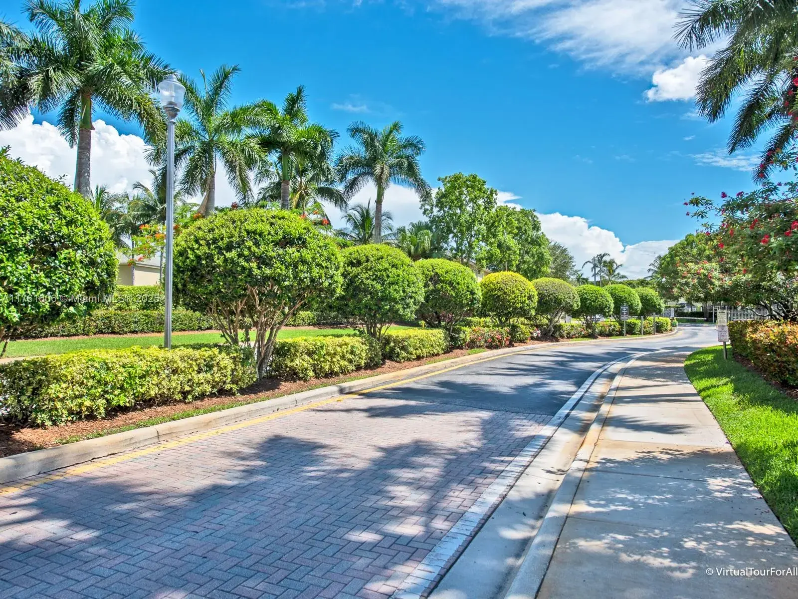 2094 Hacienda Ter # 2094, Weston FL 33327