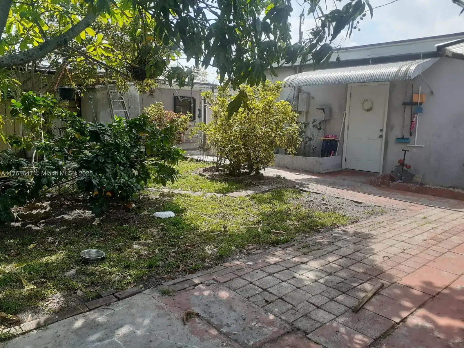 625 E 28th St, Hialeah FL 33013 photo 3