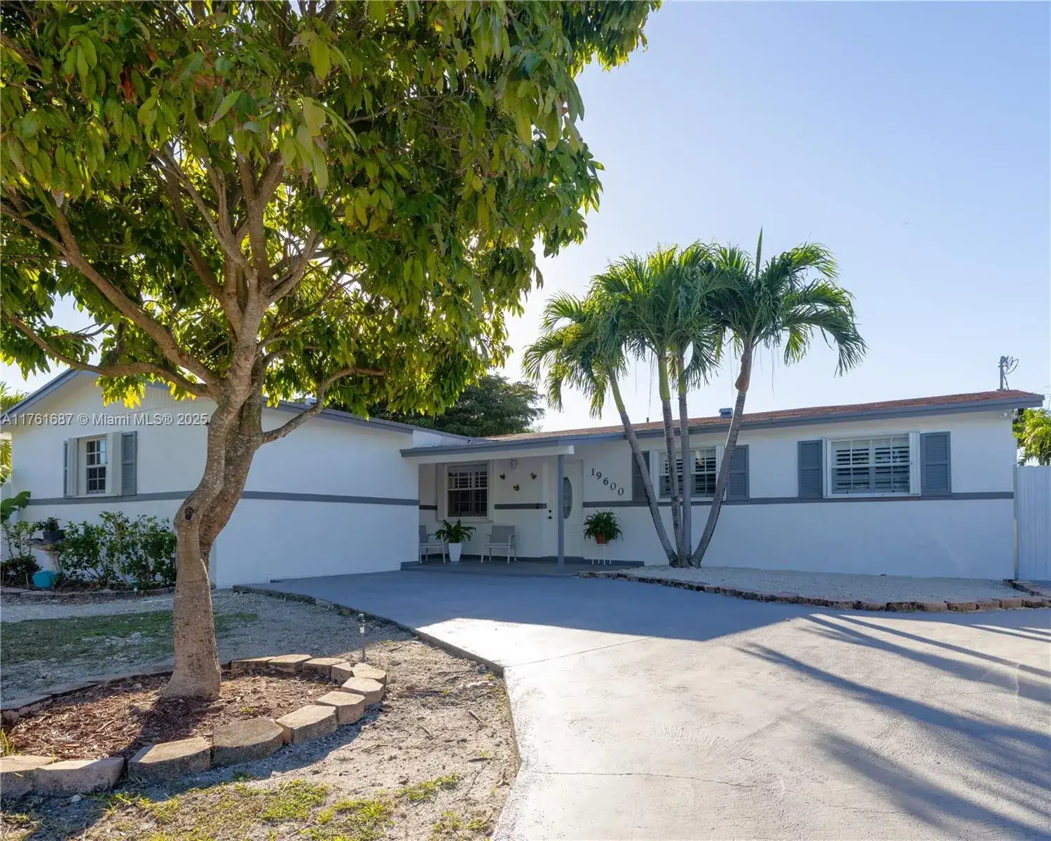 19600 Gulfstream Rd, Cutler Bay FL 33157 photo 5