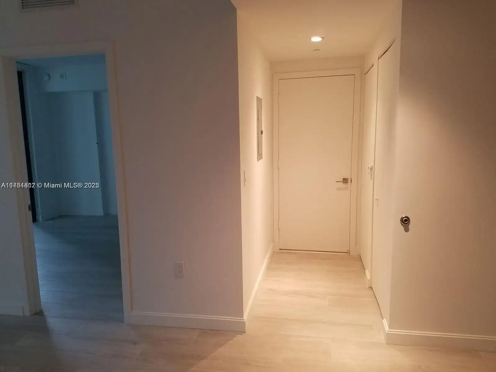55 SW 9th St # 1107, Miami FL 33130 photo 5