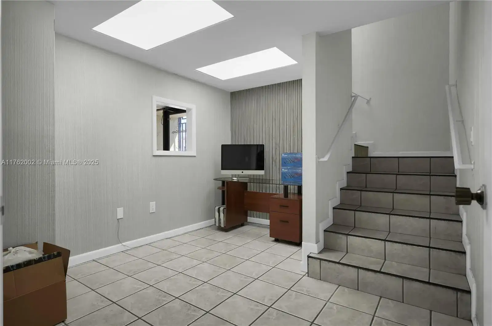 5220 NW 72nd Ave # A1, Miami FL 33166 photo 2