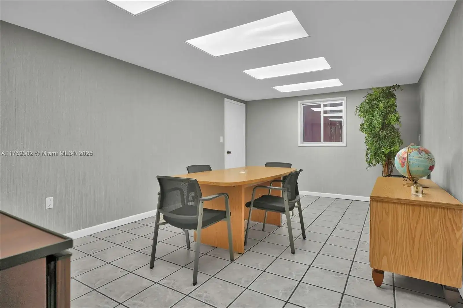 5220 NW 72nd Ave # A1, Miami FL 33166 photo 4