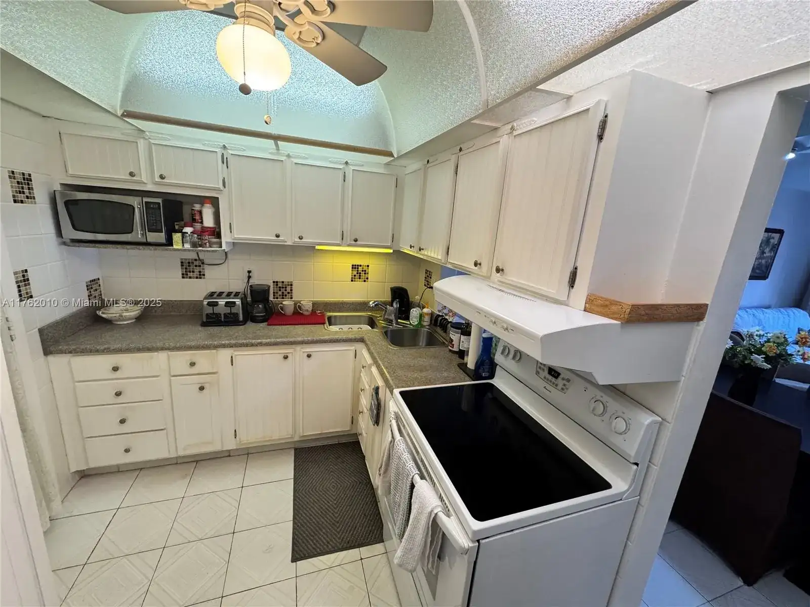 16900 NE 14th Ave # 214, Miami FL 33162 photo 5
