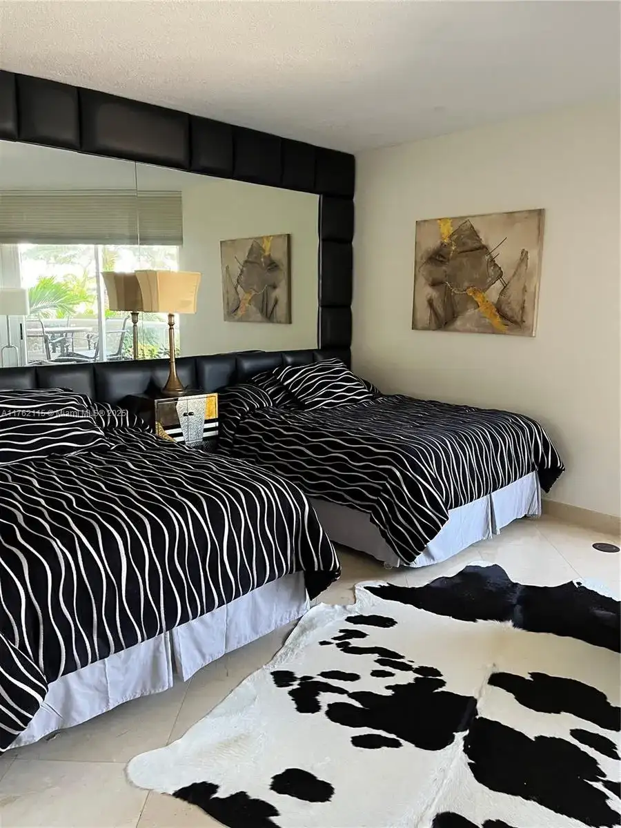 17555 Collins Ave # 403, Sunny Isles Beach FL 33160 photo 5