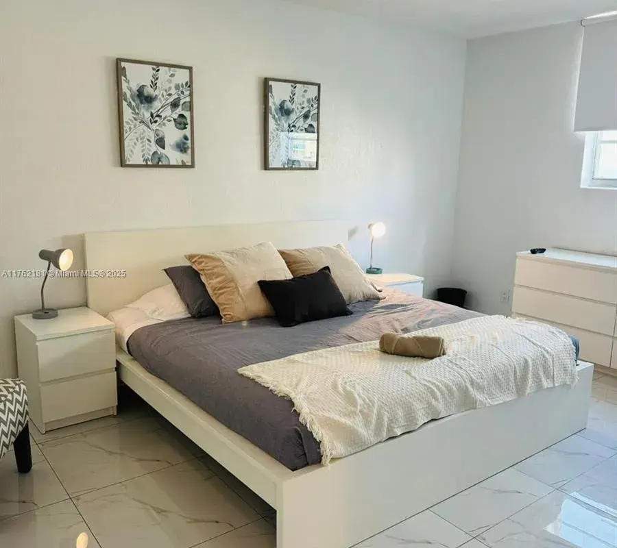 3901 S Ocean Dr # 10G, Hollywood FL 33019