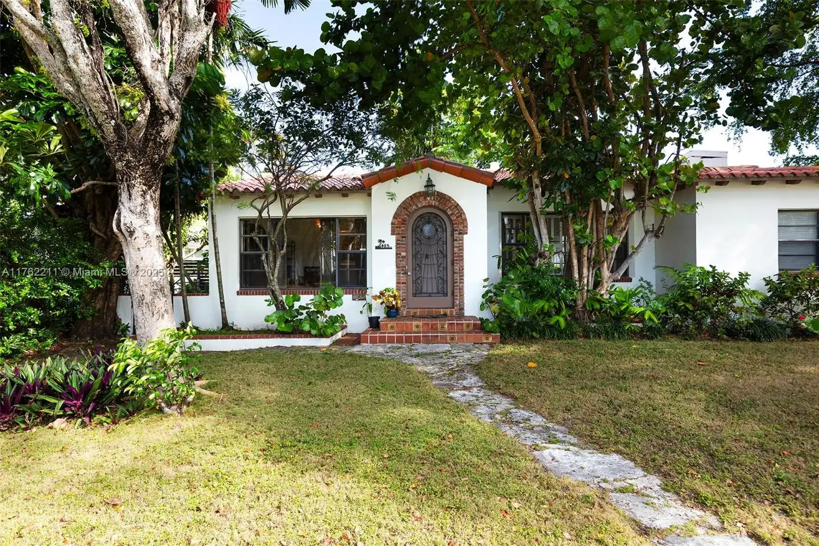 485 NE 96th St, Miami Shores FL 33138 photo 2