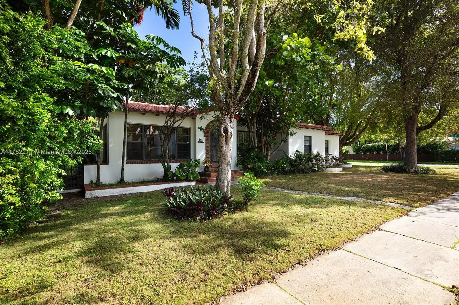 485 NE 96th St, Miami Shores FL 33138 photo 3