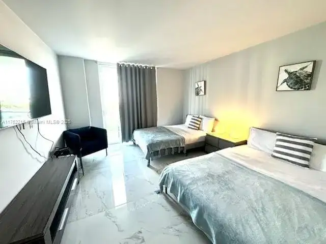 19370 Collins Ave # 826, Sunny Isles Beach FL 33160 photo 2
