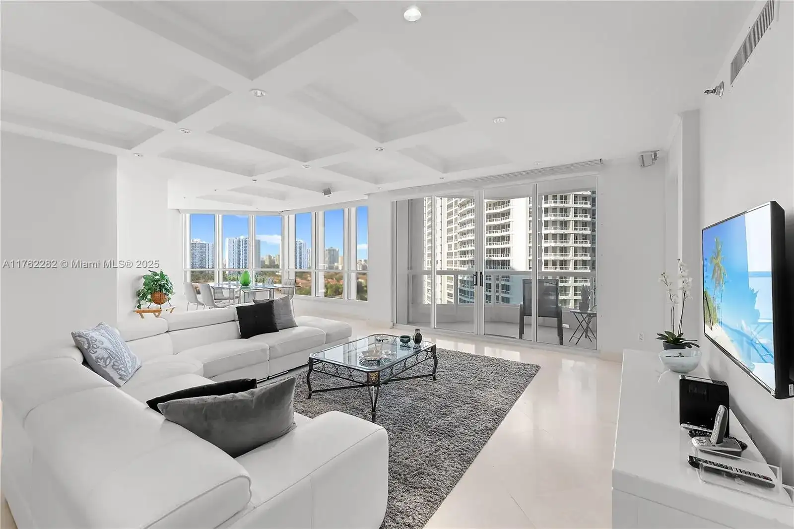 21150 Point Pl # 1102, Aventura FL 33180 photo 3