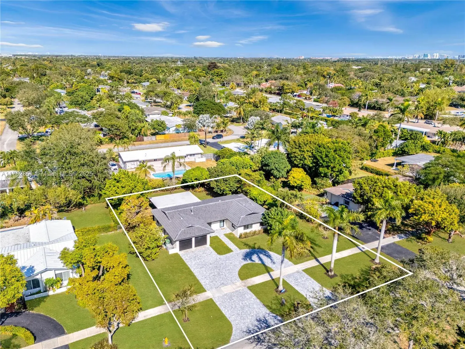 10761 SW 128th St, Miami FL 33176