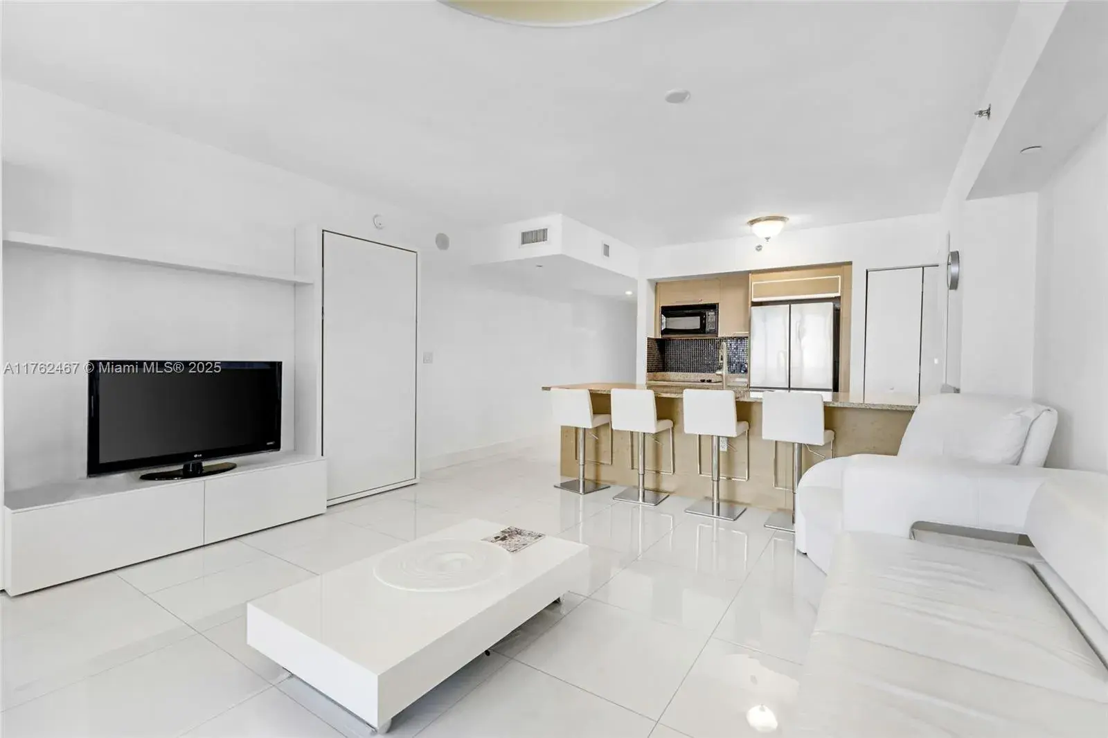 1830 S Ocean Dr # 2609, Hallandale Beach FL 33009