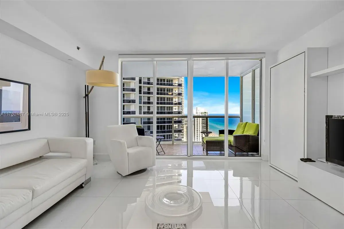 1830 S Ocean Dr # 2609, Hallandale Beach FL 33009