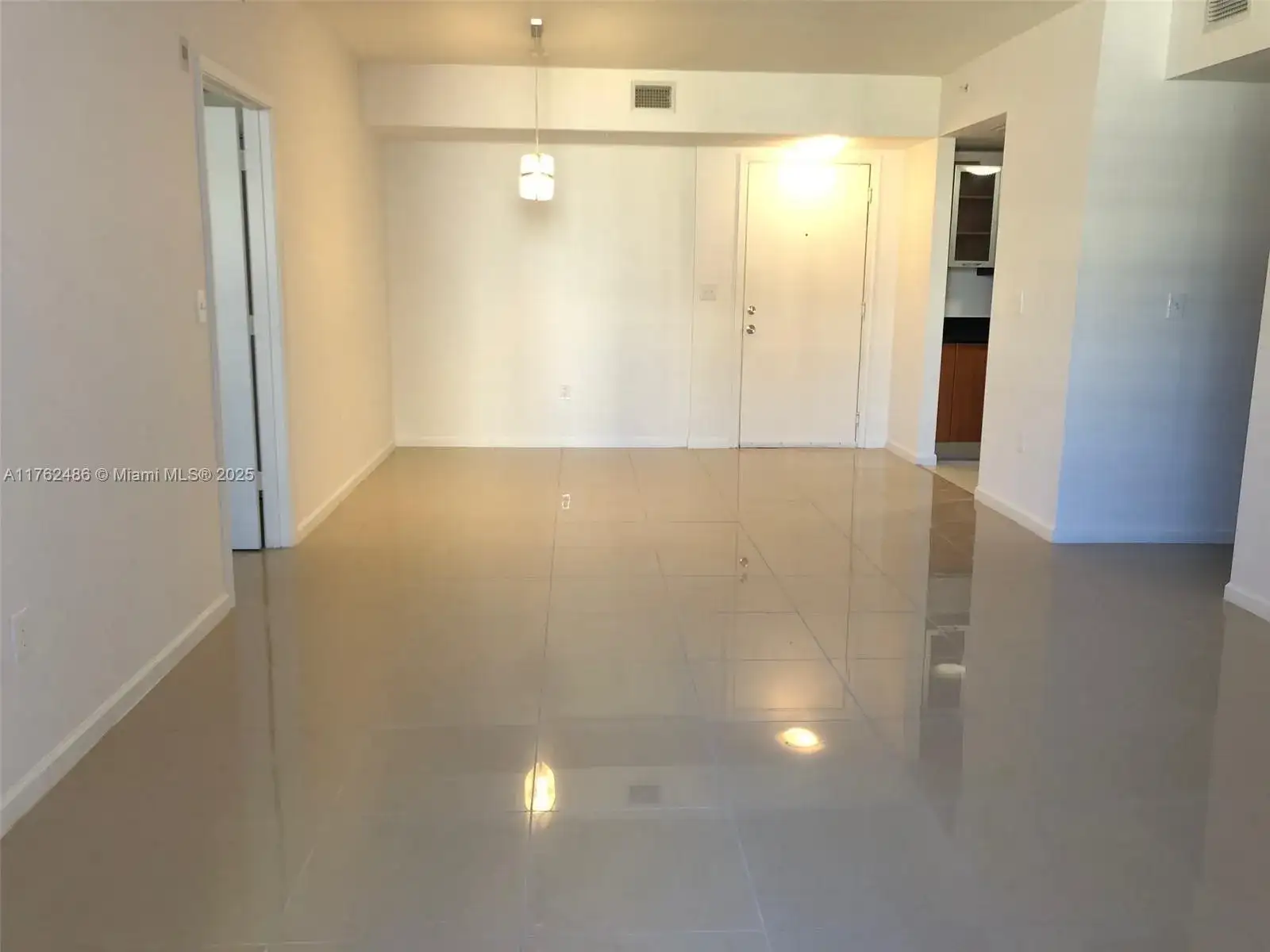 2775 NE 187th St # 527, Aventura FL 33180 photo 3