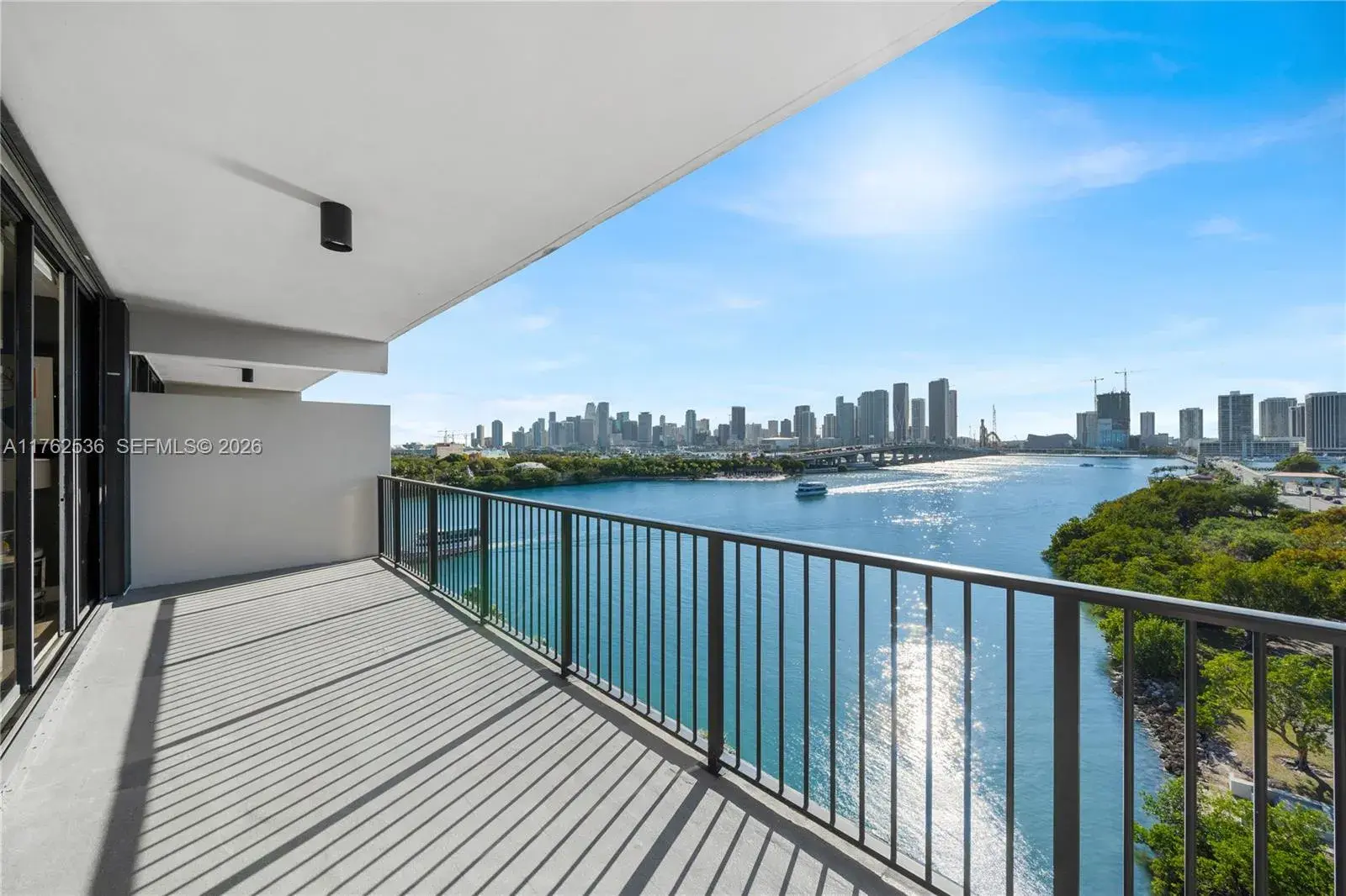 1000 Venetian Way # 810, Miami FL 33139